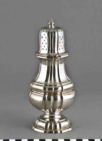 Zuckerstreuer, Silber, Meister Friedrich Siegmund Cämmerer, Stralsund, um 1740